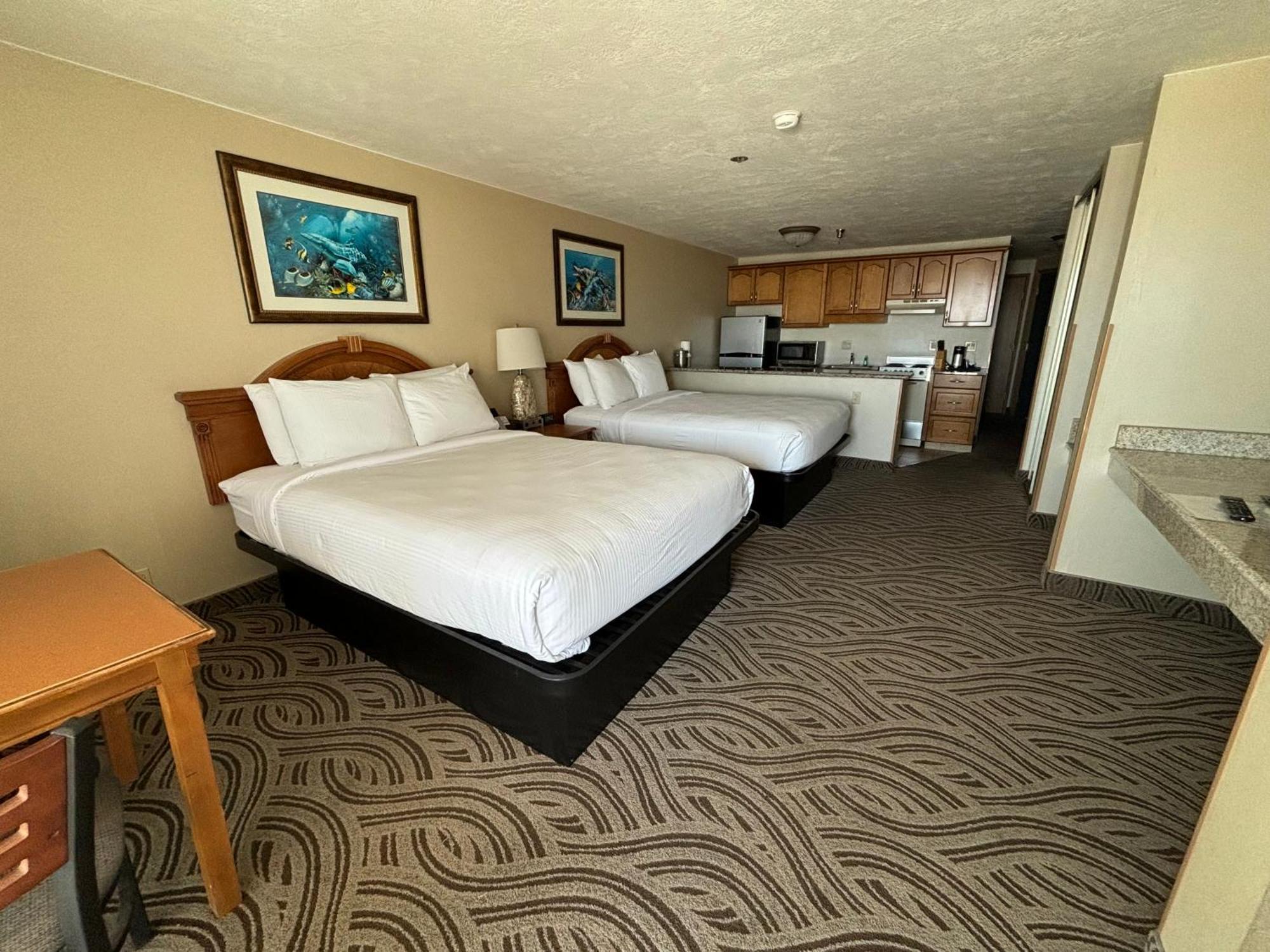 Promenade Inn & Suites Oceanfront Seaside Εξωτερικό φωτογραφία