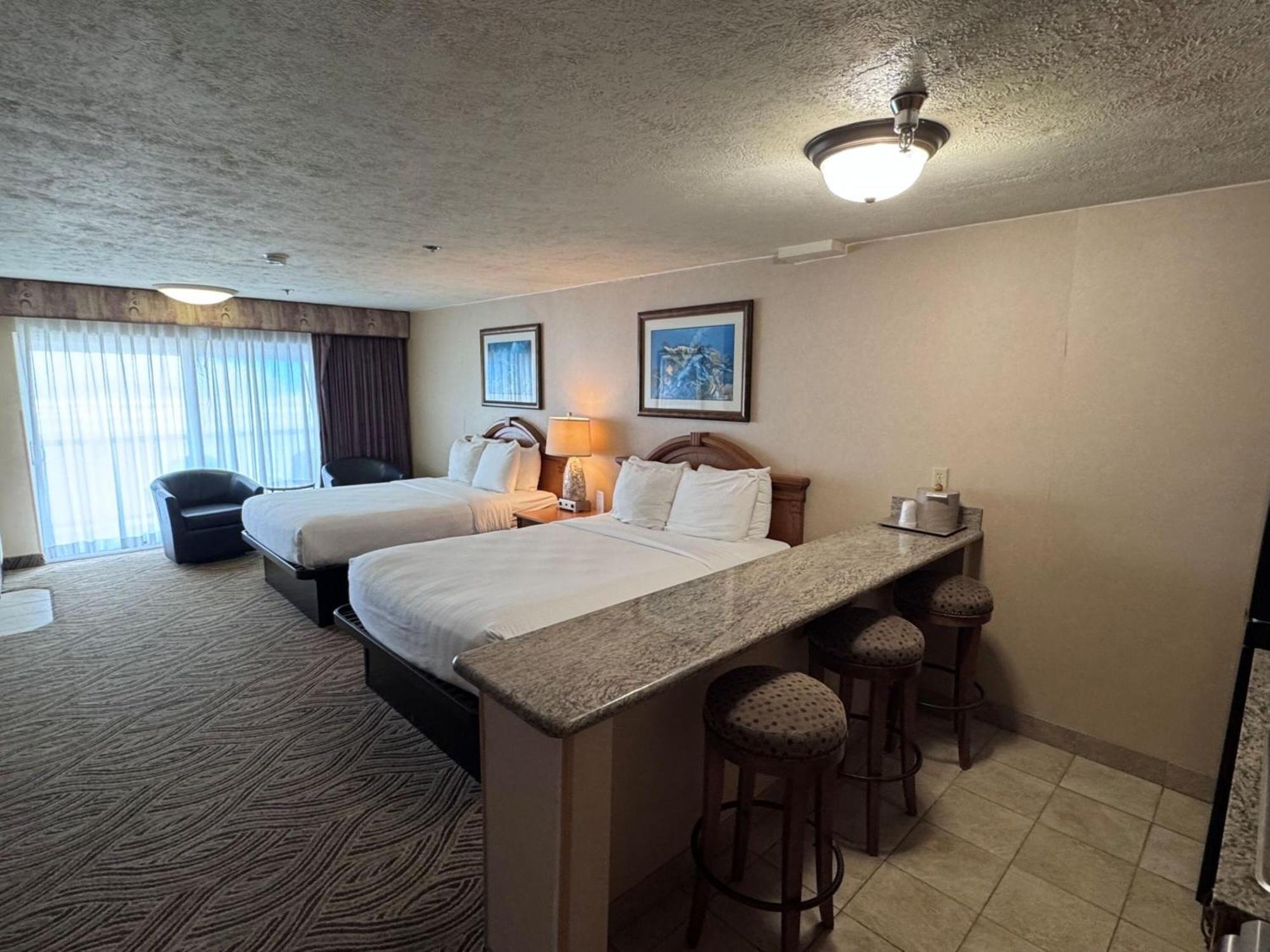Promenade Inn & Suites Oceanfront Seaside Εξωτερικό φωτογραφία