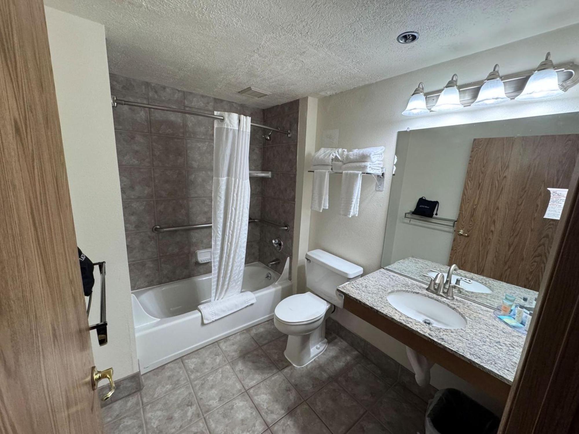 Promenade Inn & Suites Oceanfront Seaside Εξωτερικό φωτογραφία