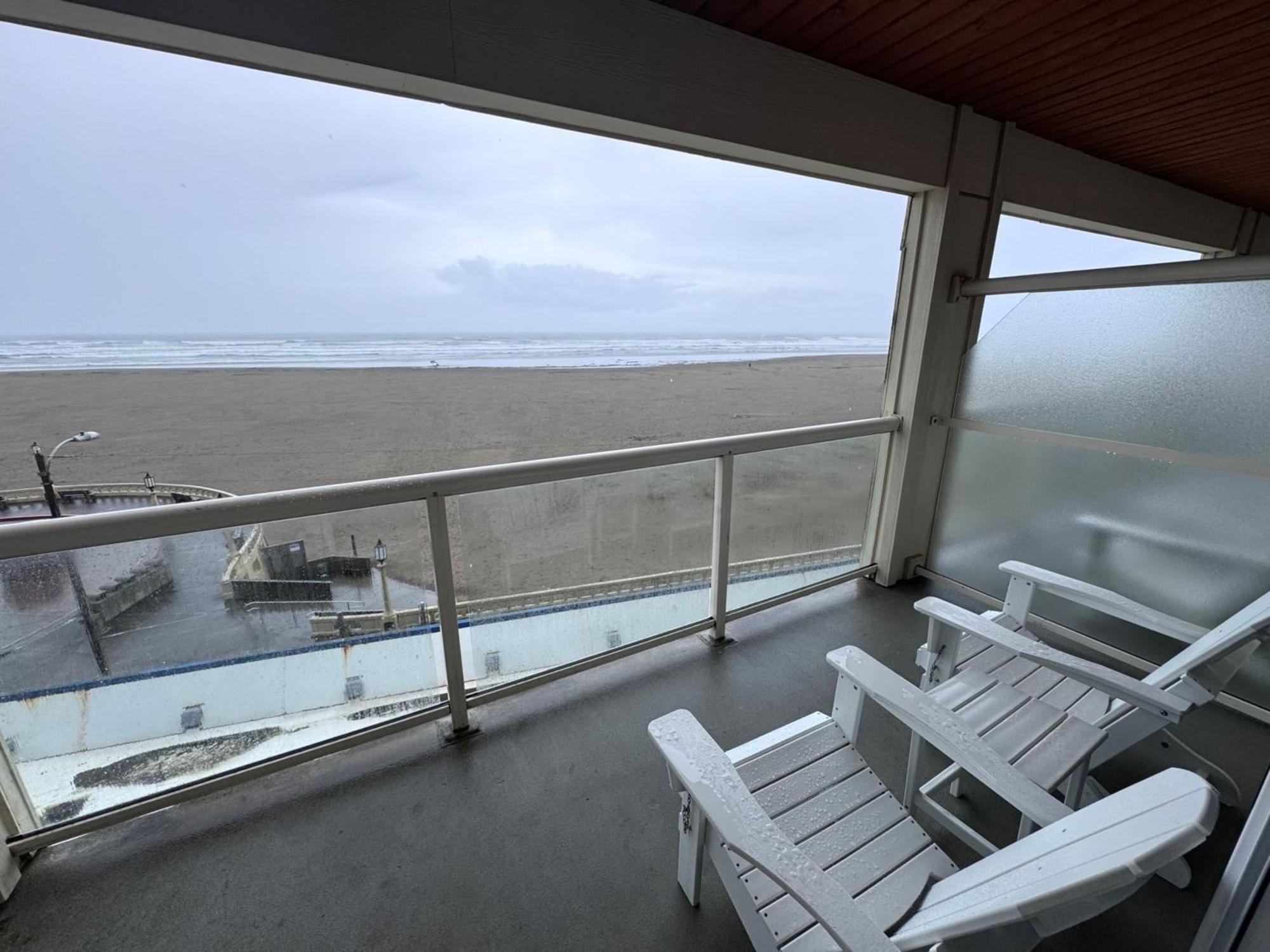 Promenade Inn & Suites Oceanfront Seaside Εξωτερικό φωτογραφία