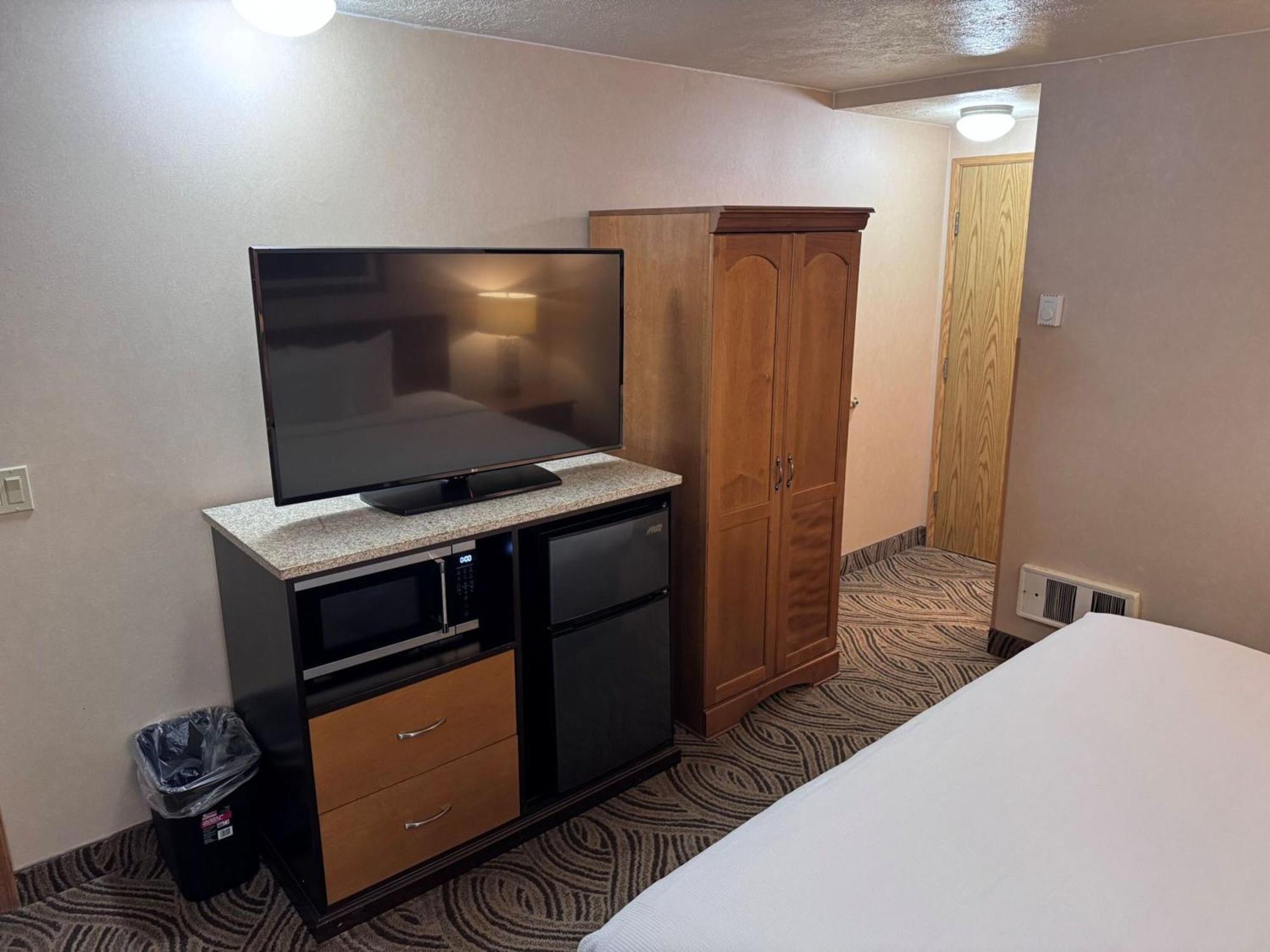 Promenade Inn & Suites Oceanfront Seaside Εξωτερικό φωτογραφία